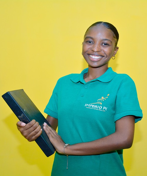 Angelina de Jesus  Mavinga